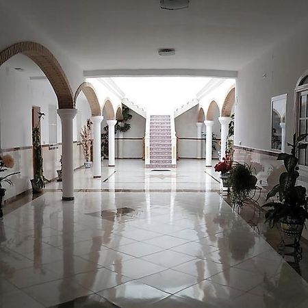 Hotel Hostal Los Arcos Chipiona Esterno foto