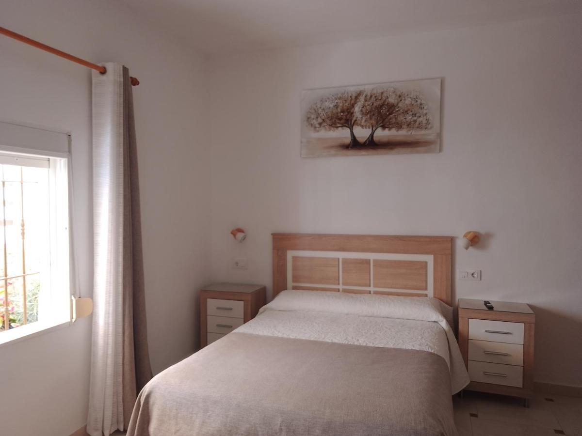 Hotel Hostal Los Arcos Chipiona Esterno foto